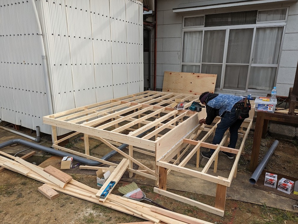 仮設建物の床