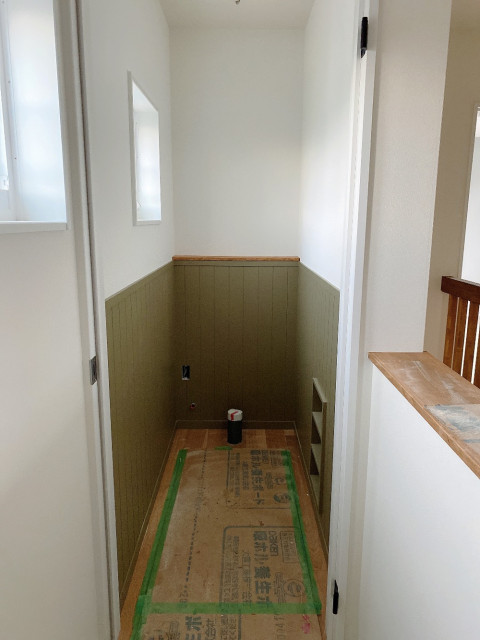 トイレ腰板