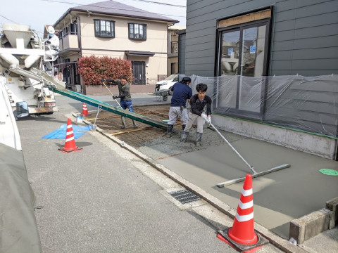 土間コンクリート打設
