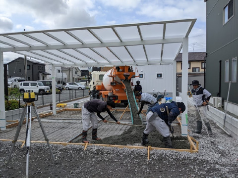 カーポート土間コン