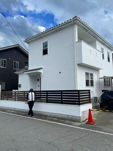 漆喰壁塗装