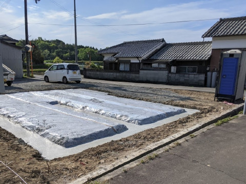 基礎下地